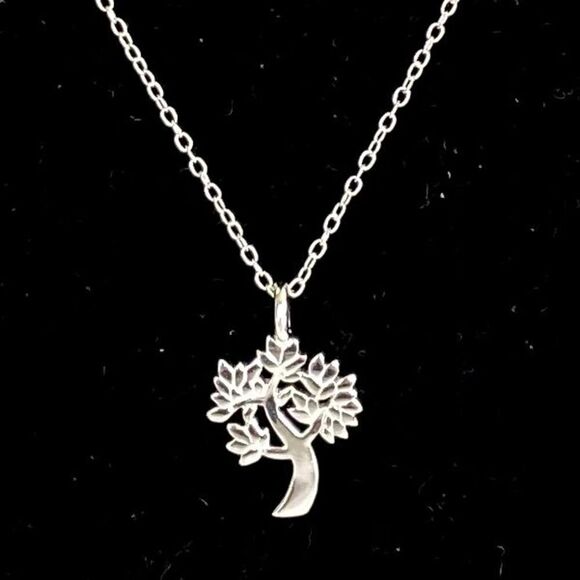 AQ# Sterling 925 Silver “ Tree of Life” Pendant & 18” Chain - Picture 8 of 9